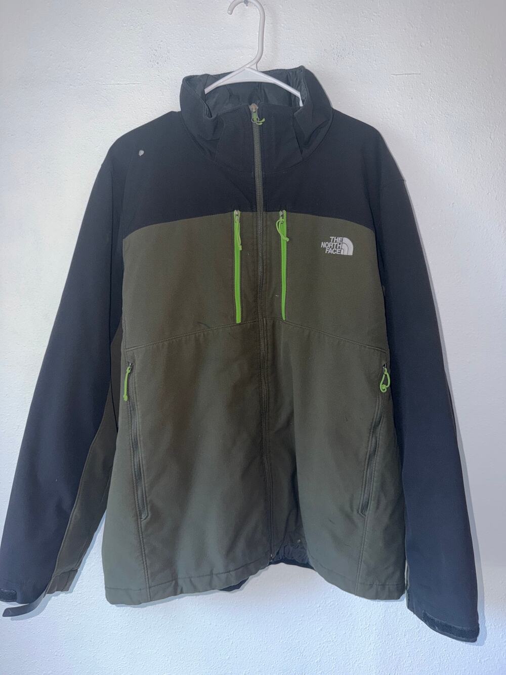 The North Face Mens XL Green Black Soft Shell Fleece Line Full Zip Jacket